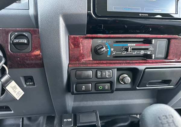 Toyota Land Cruiser cena 269000 przebieg: 25, rok produkcji 2022 z Wieleń małe 172